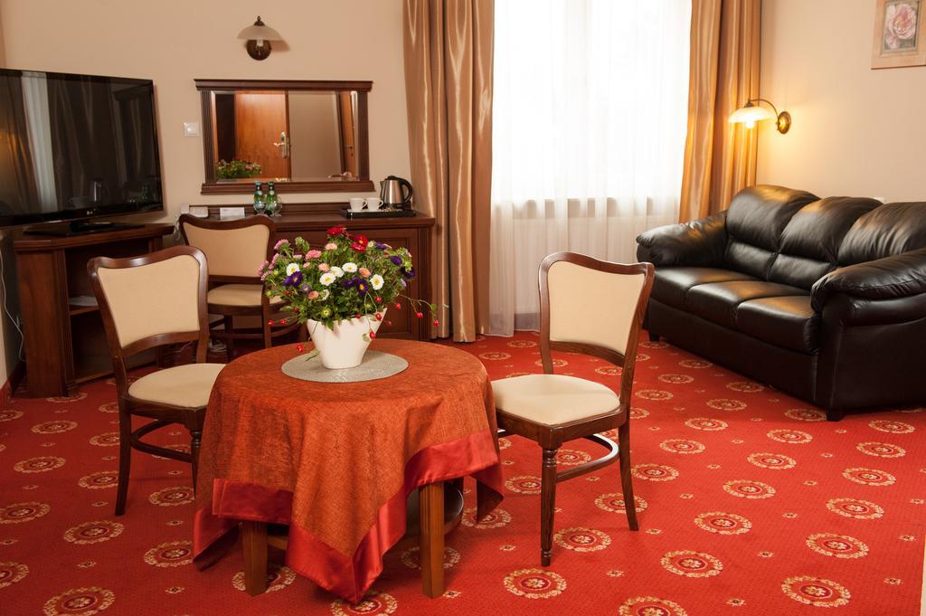 Hotel Arkadia Royal Varšava Exteriér fotografie